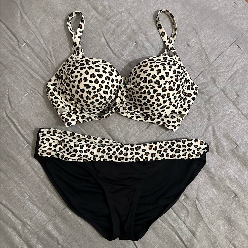 Coco Reef Enrapture Underwire Bikini Top + Banded Bottom Leopard 32/34 DD Large